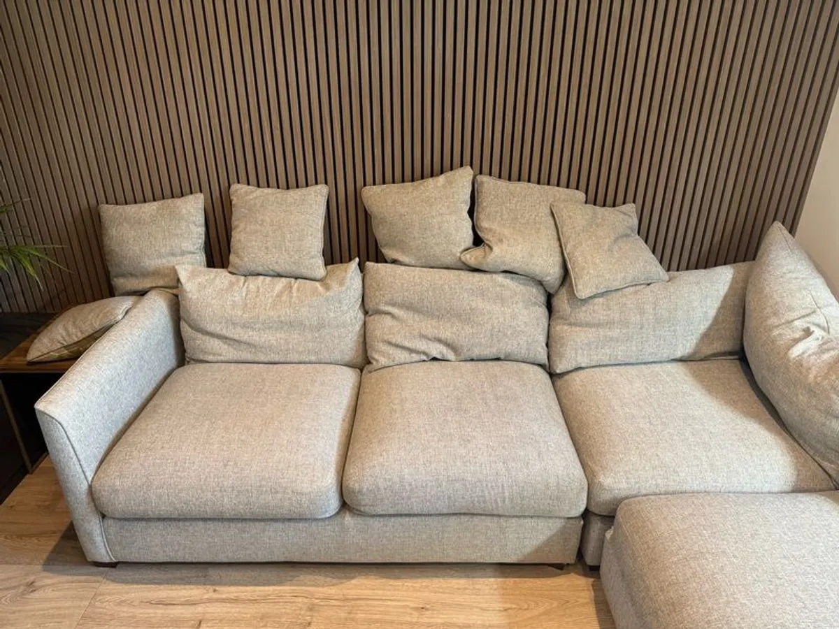 Sofa - Image 3