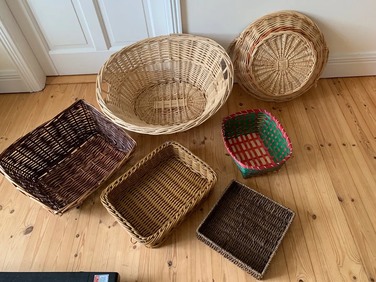 7 assorted Baskets - Image 4