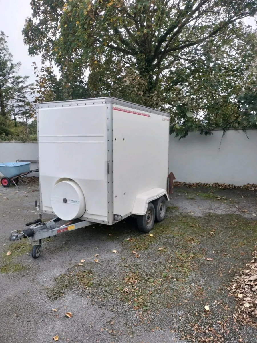 Indespension box trailer - Image 3