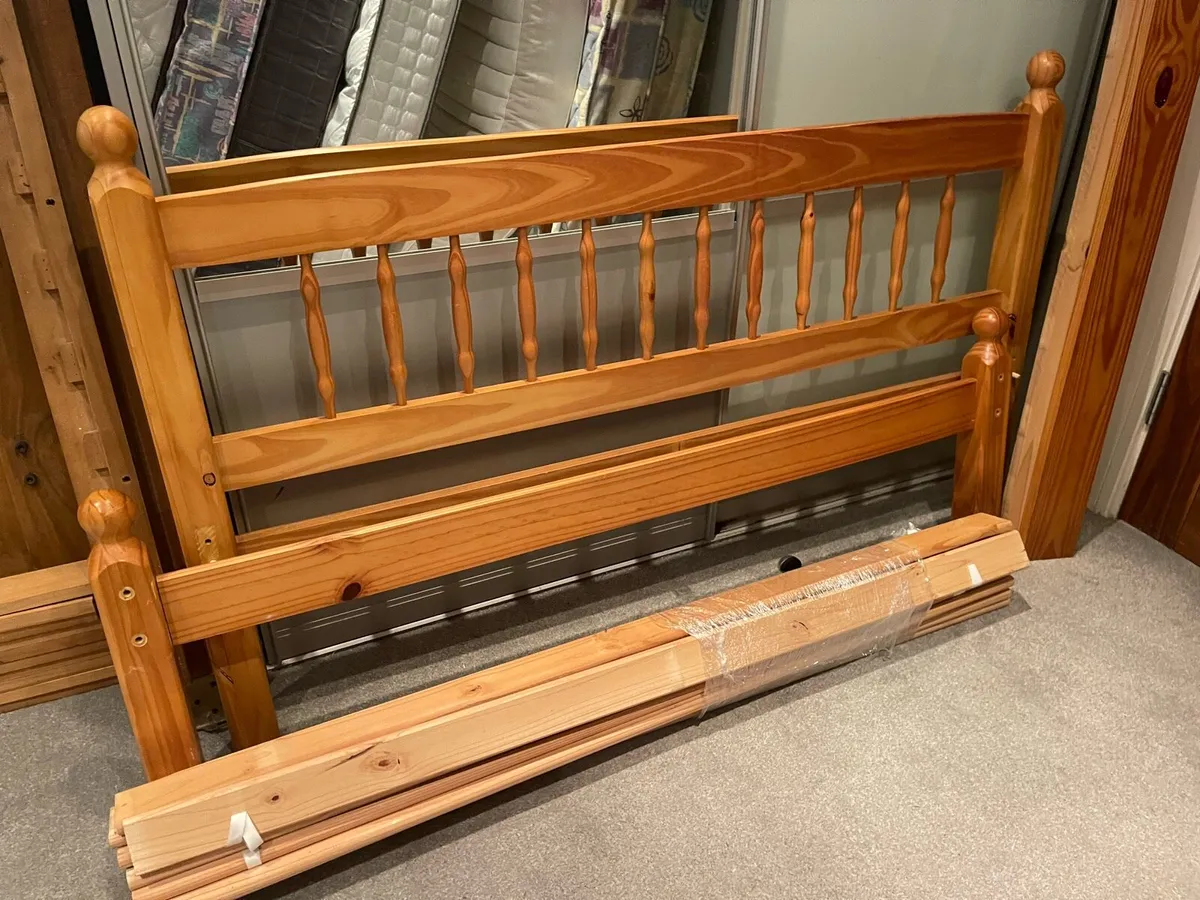 Beautiful 4 Ft 6” Solid Pine Wooden Double Bed - Image 3