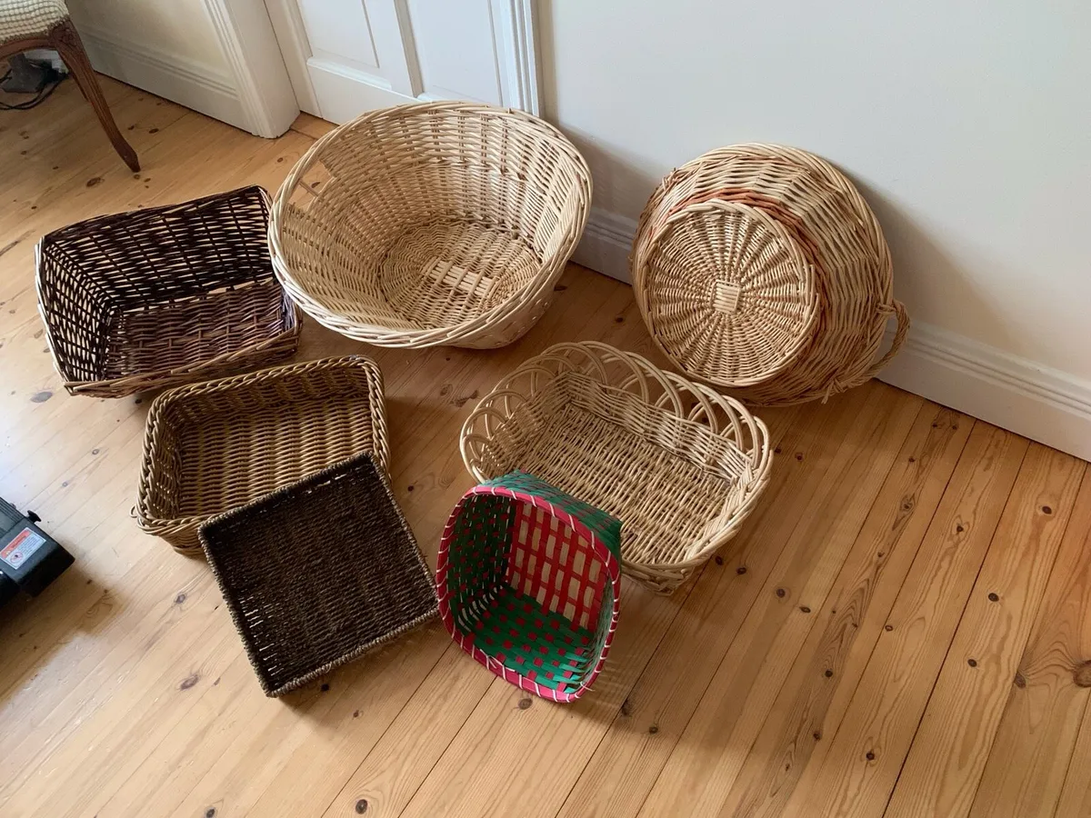7 assorted Baskets - Image 2