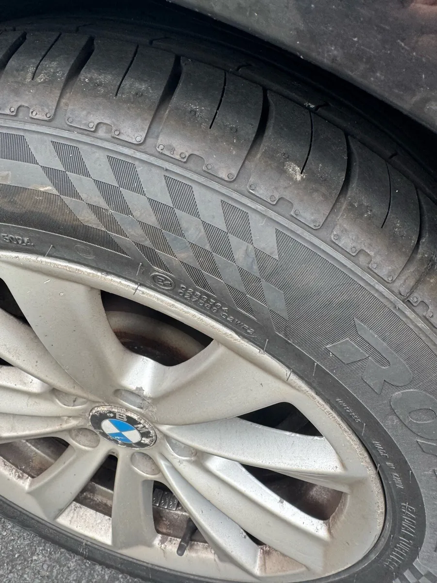 BMW 2012 - Image 4