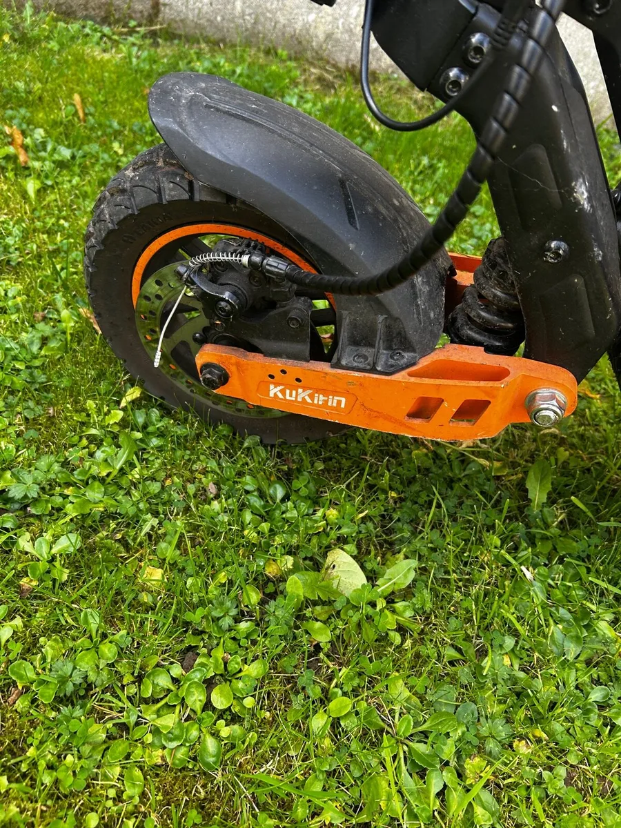 Kugoo g2max electric scooter - Image 3