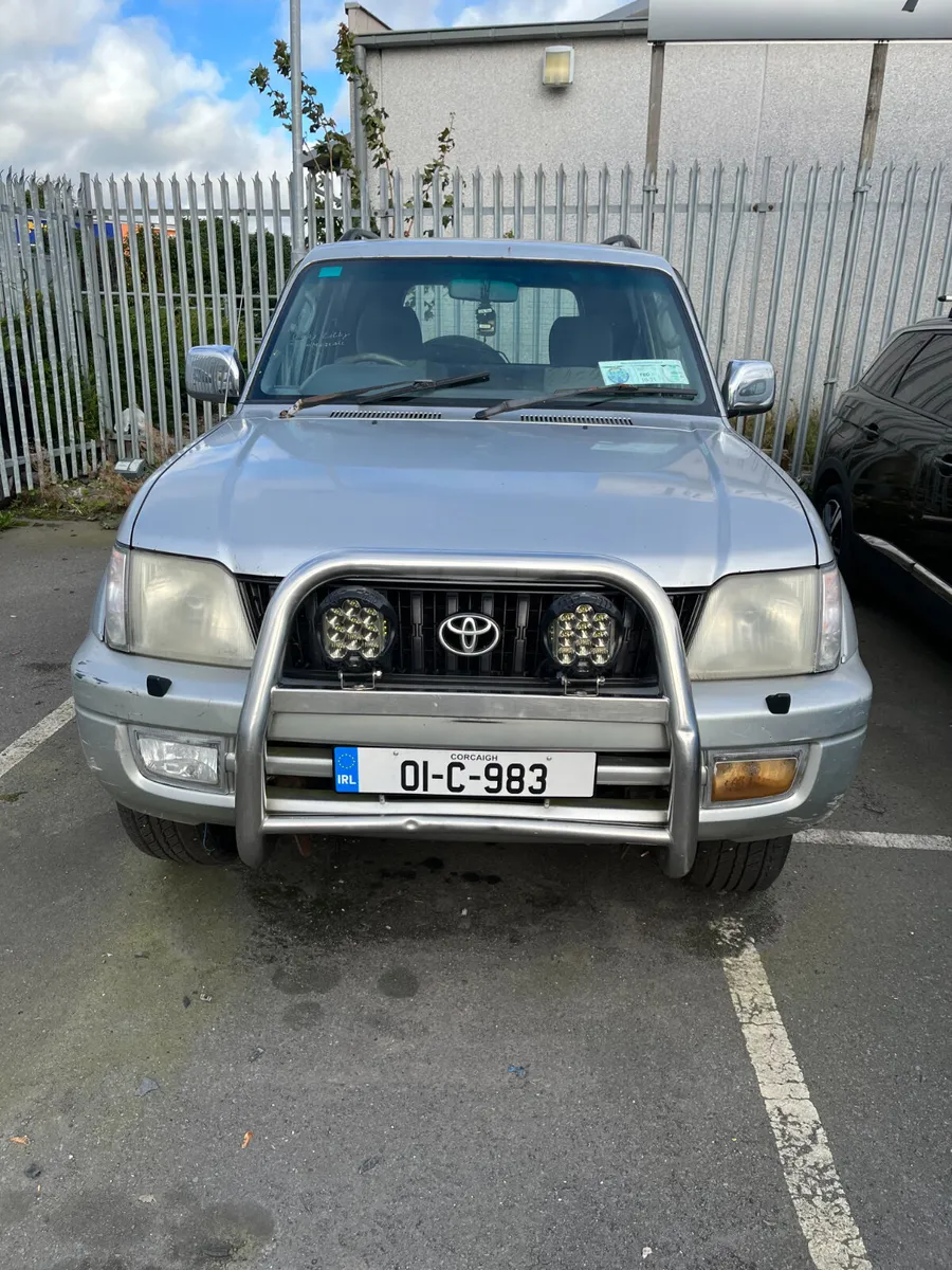 Toyota Land Cruiser 2001 - Image 1