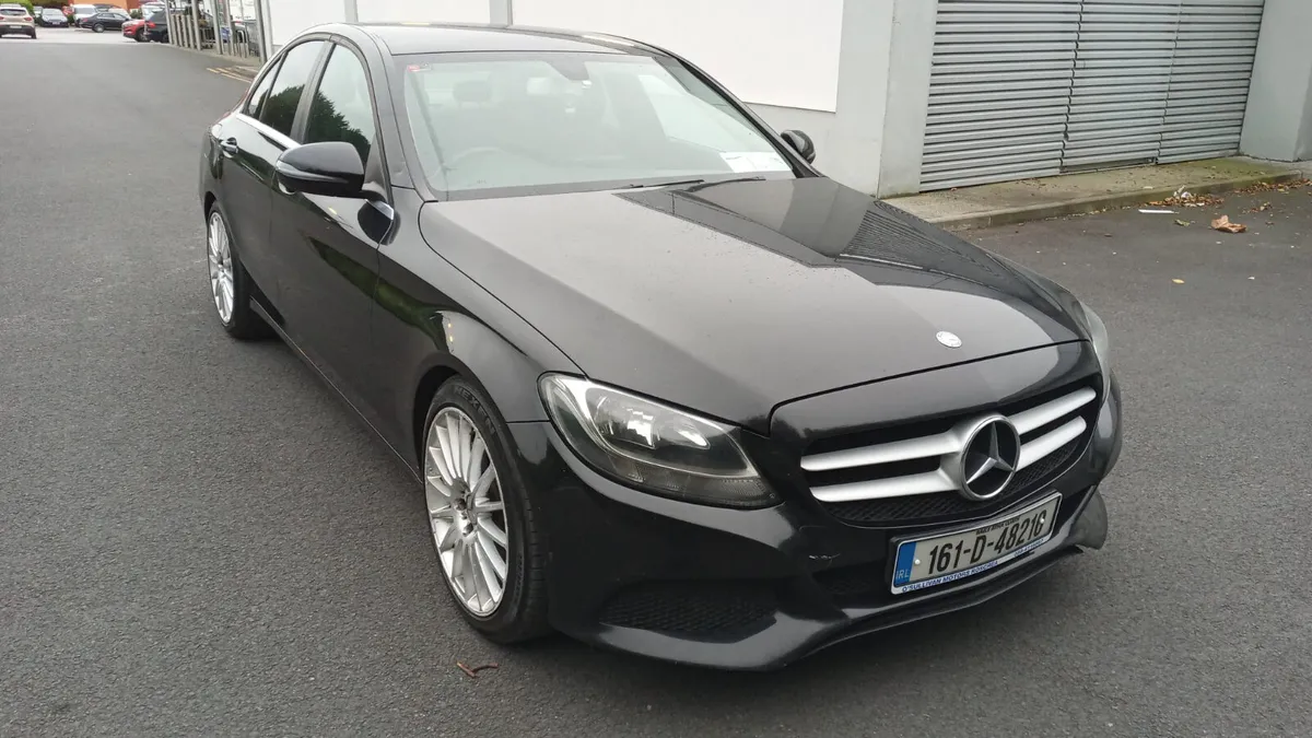 MERCEDES-BENZ C-CLASS SE 4DR/2016 /2.0 PETROL/AUTO - Image 3