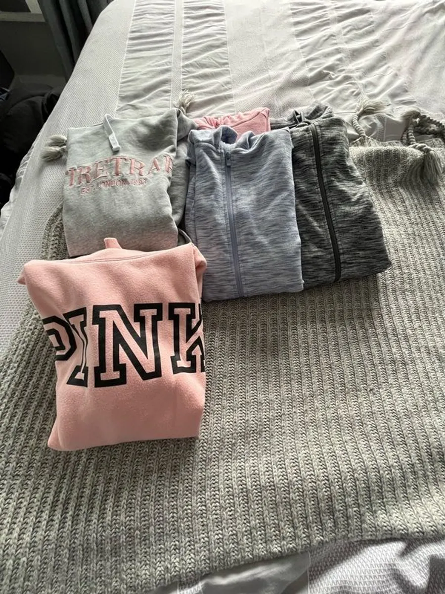 clothes - Image 1