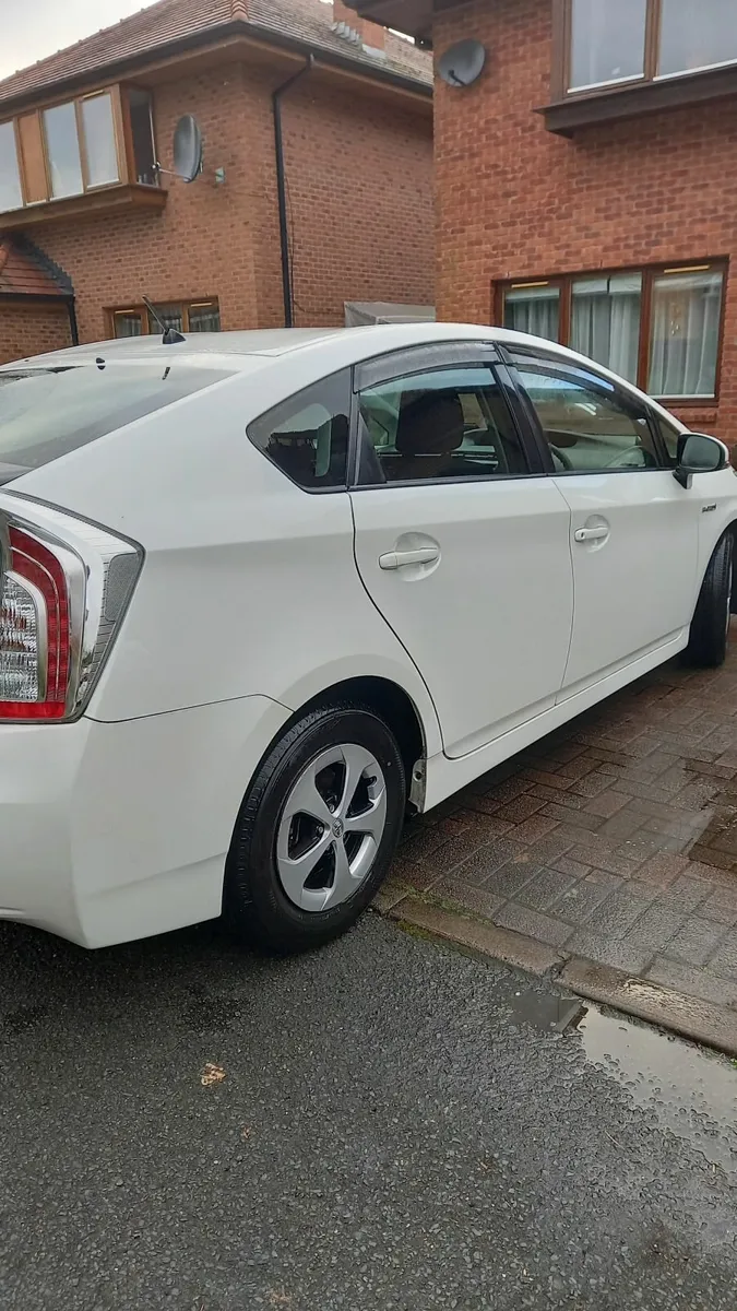 Toyota Prius 2014 Automatic Hybrid New NCT - Image 3