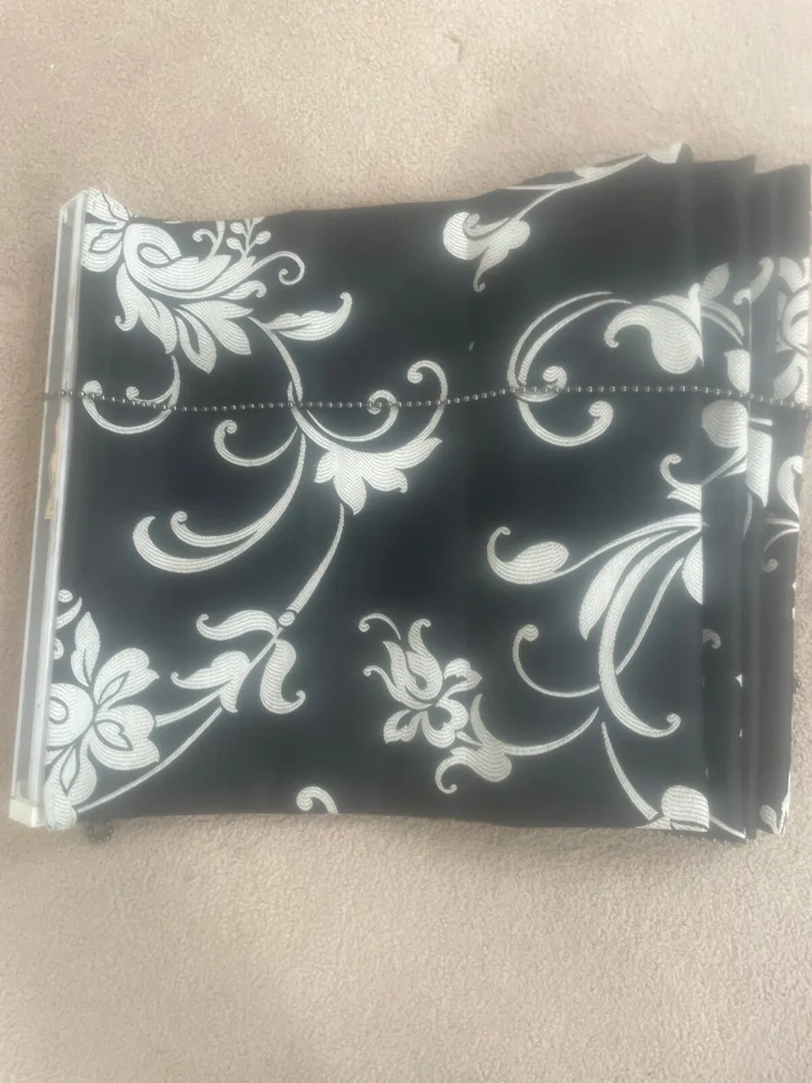 Window blinds - Image 1