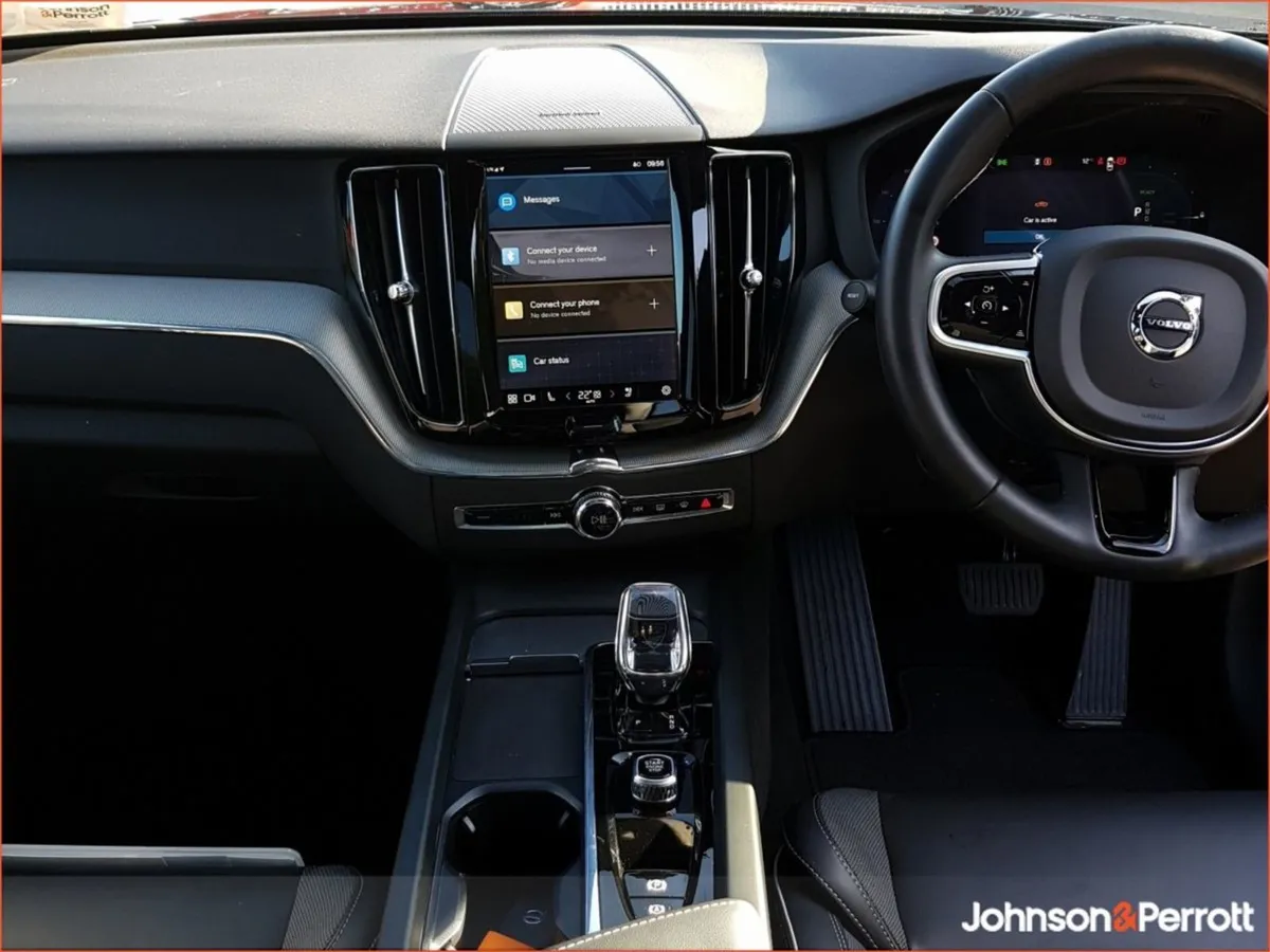 Volvo XC60 T6 350bhp AWD Phev Plus Black Edition - Image 3