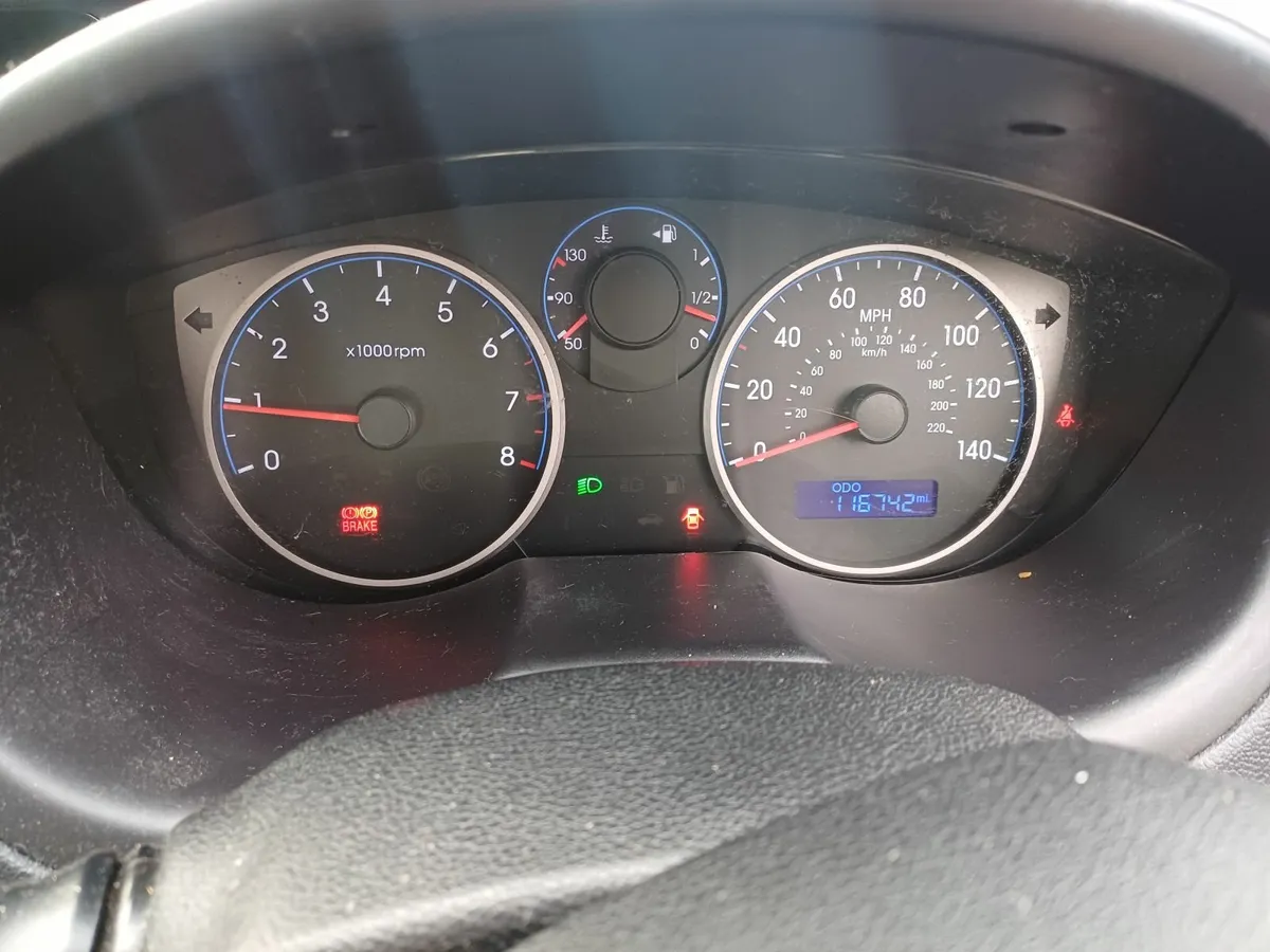 Hyundai i20 2010 - Image 4