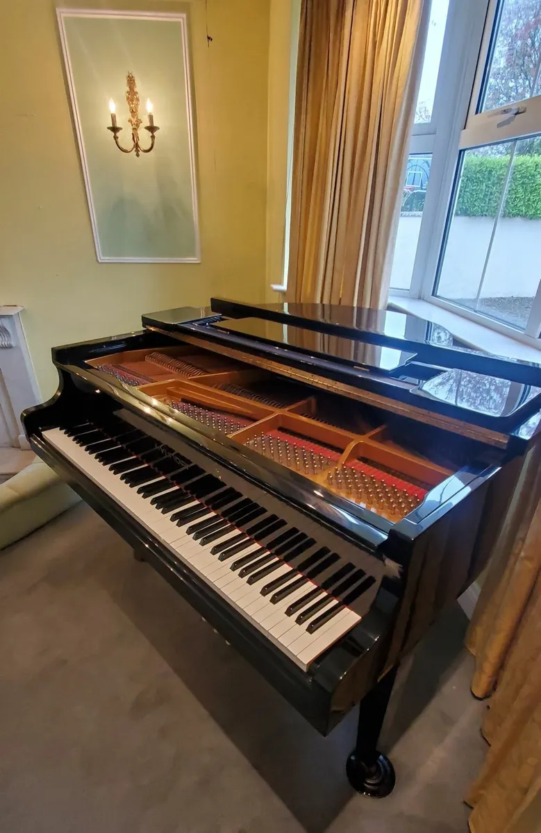 Black Hyundai G-50A Baby Grand Piano - Image 4