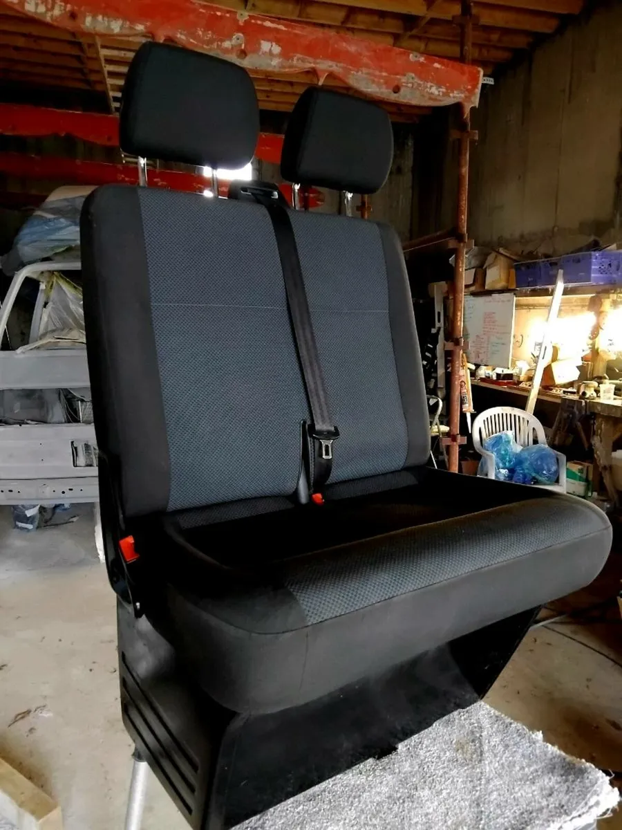 VW T6 captains seat & double passenger - Image 2