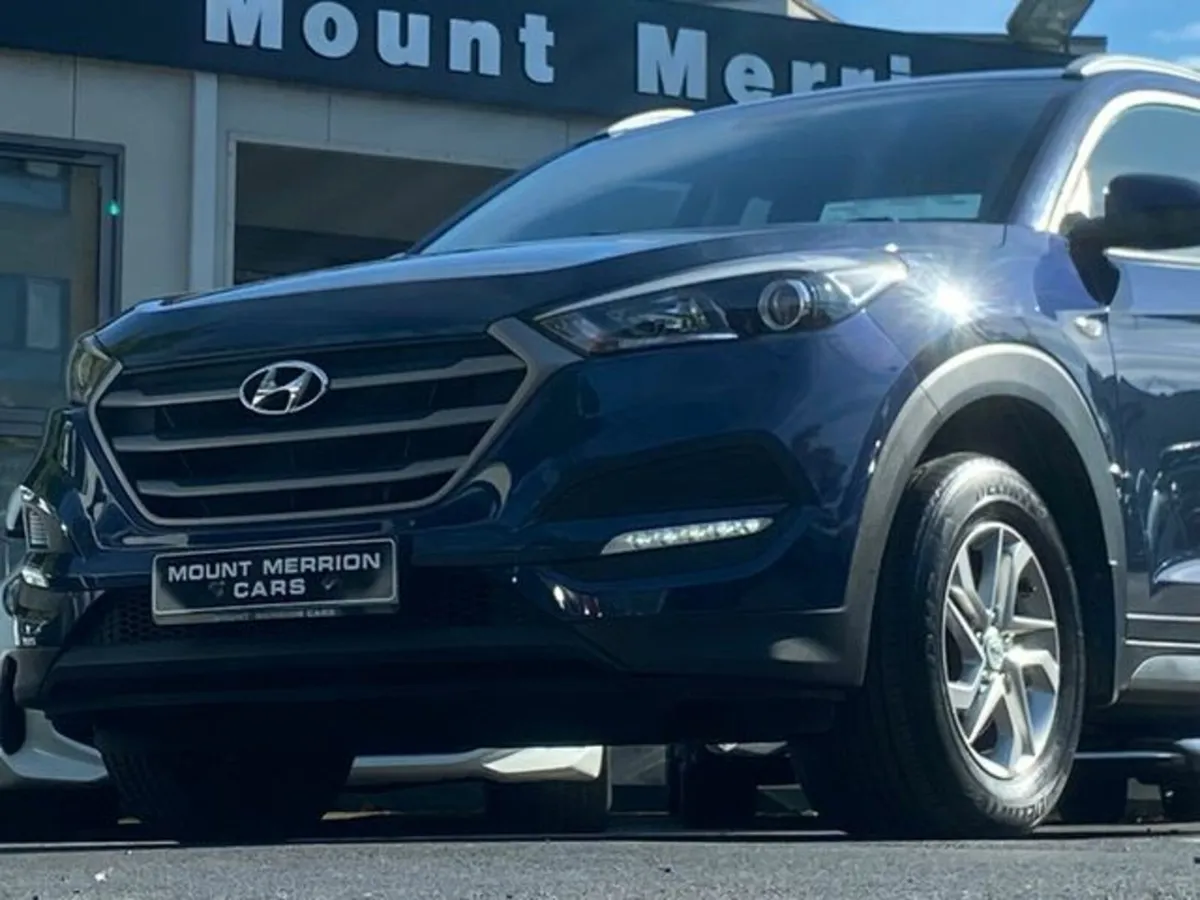 Hyundai Tucson 'Comfort' Spec /Petrol/Low Mileage - Image 2