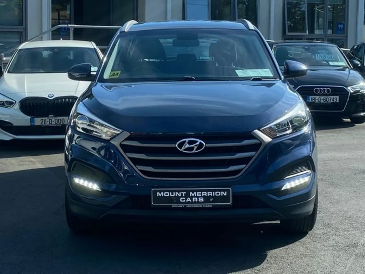 Hyundai Tucson 'Comfort' Spec /Petrol/Low Mileage - Image 3