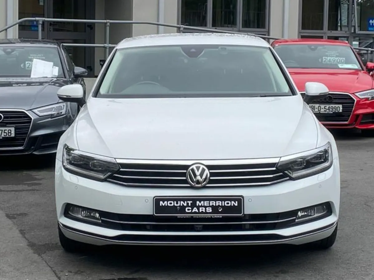 Volkswagen Passat Auto/Leather/Huge Spec - Image 3