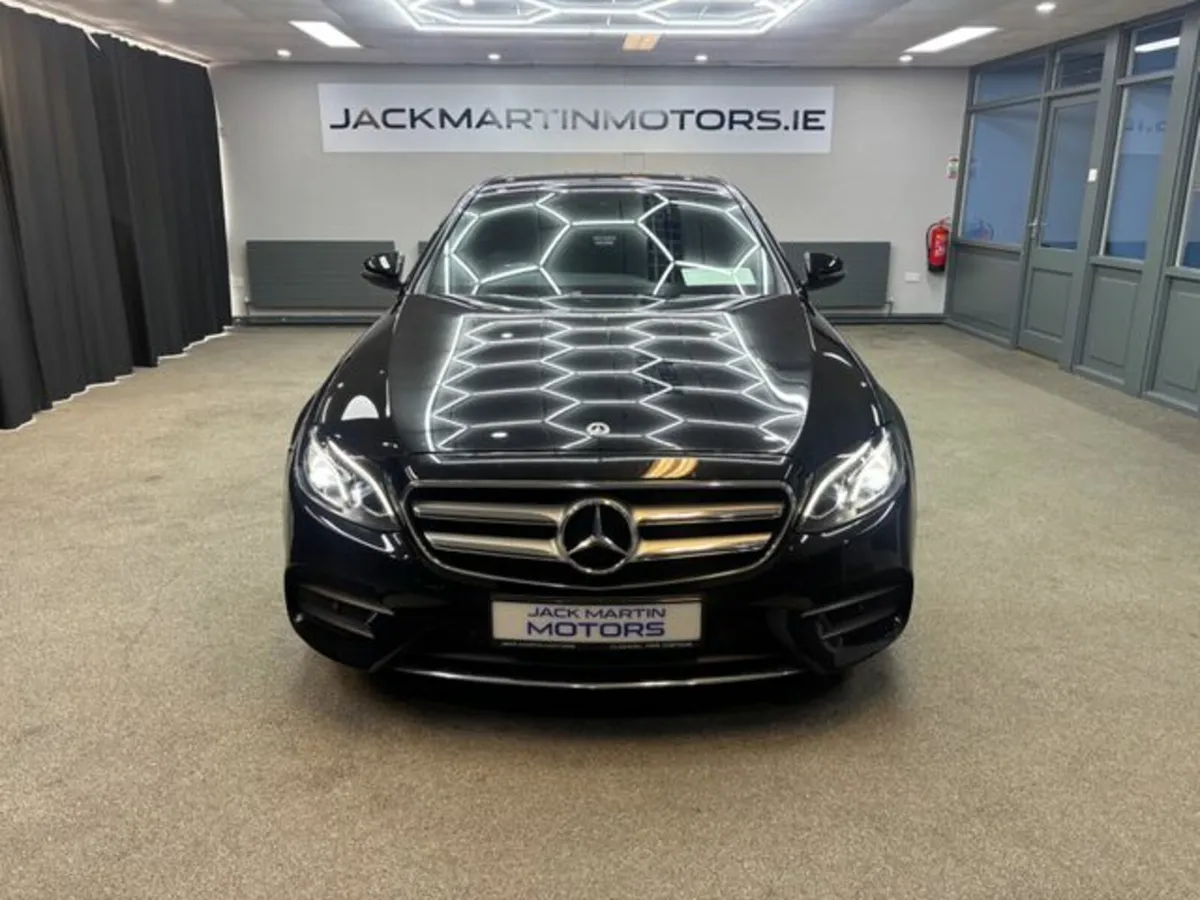 Mercedes-Benz E-Class E 220 D AMG LINE - Image 2