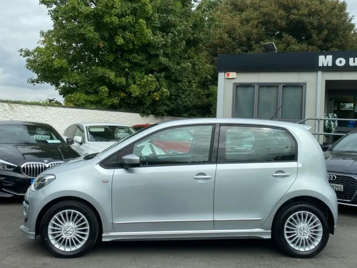 Volkswagen up! Auto/Alloys/1.0 - Image 4