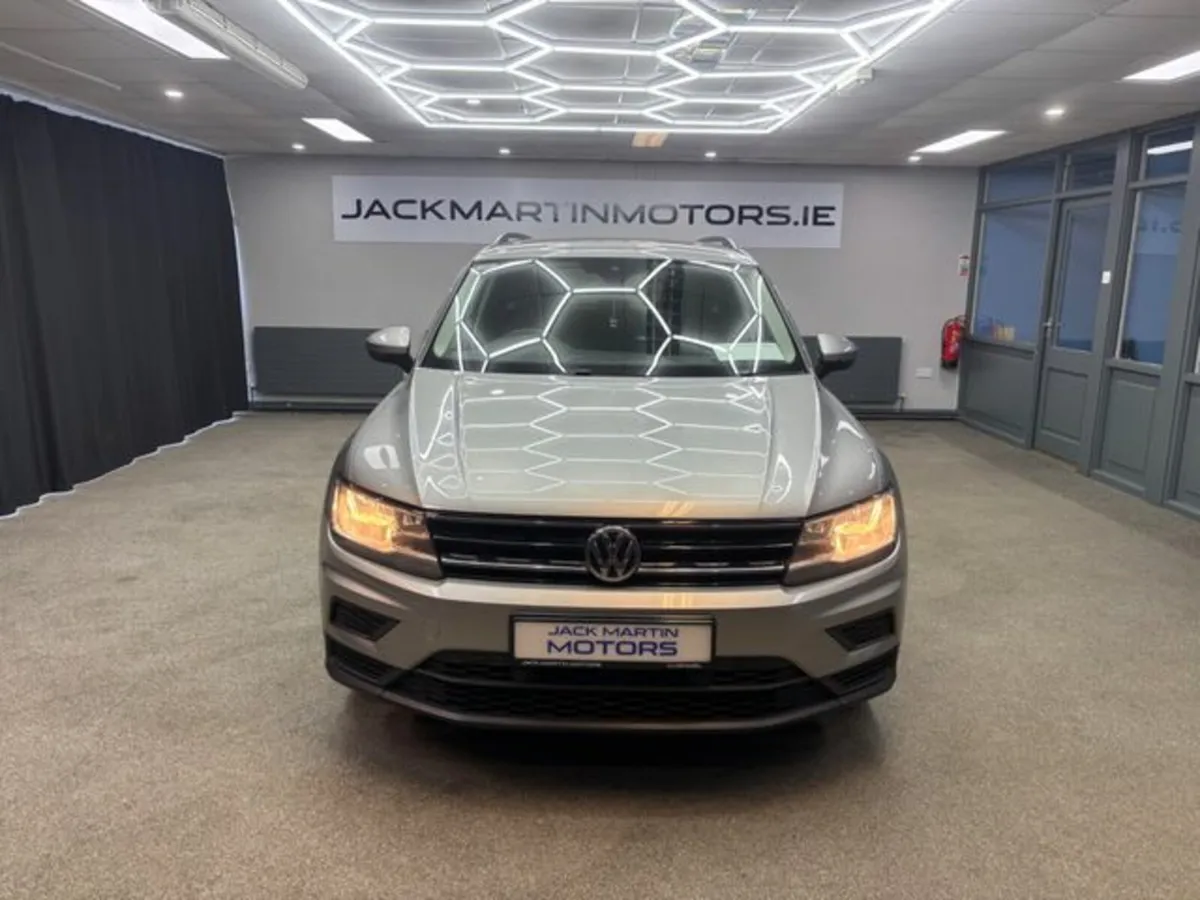 Volkswagen Tiguan SE R Line Alloys TDI - Image 2