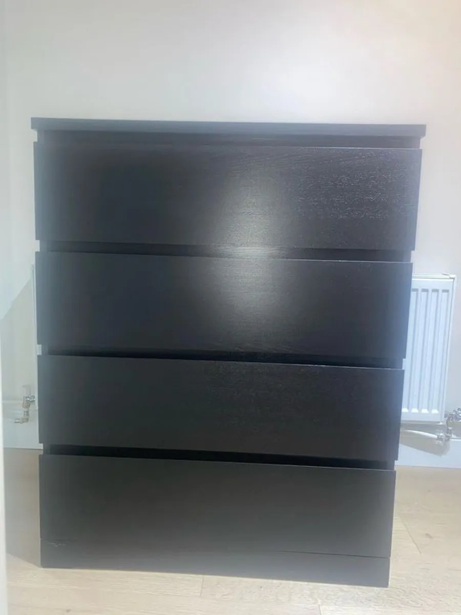 Chest of drawers - Image 1