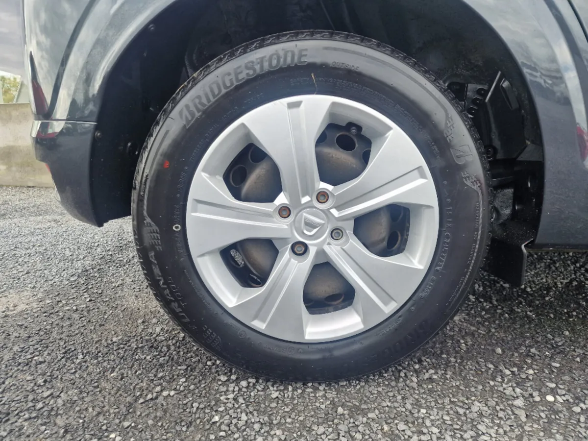 Dacia Sandero Essential SCE 65 5DR*QUALITY ASSURED - Image 4