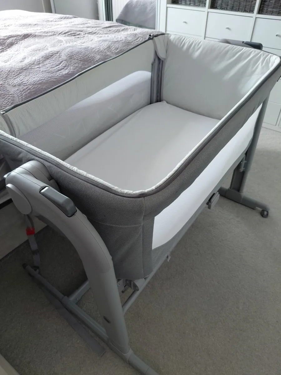 Next to me cot chicco magic - Image 1
