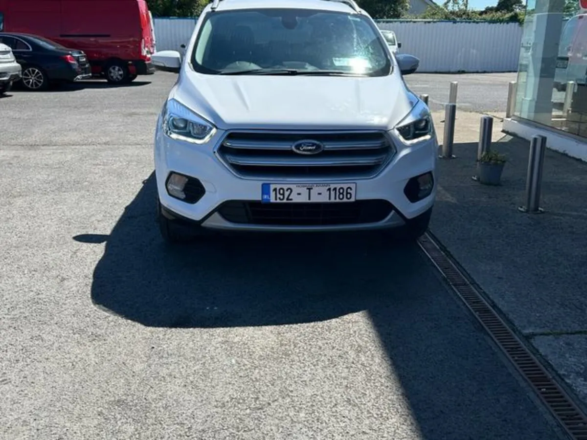 Ford Kuga 2.0 TDCI Titanium Edition 120PS 5DR AUT - Image 3