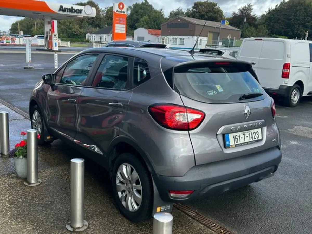 Renault Captur Life 1.5 DCI 90 EU6 4DR - Image 4