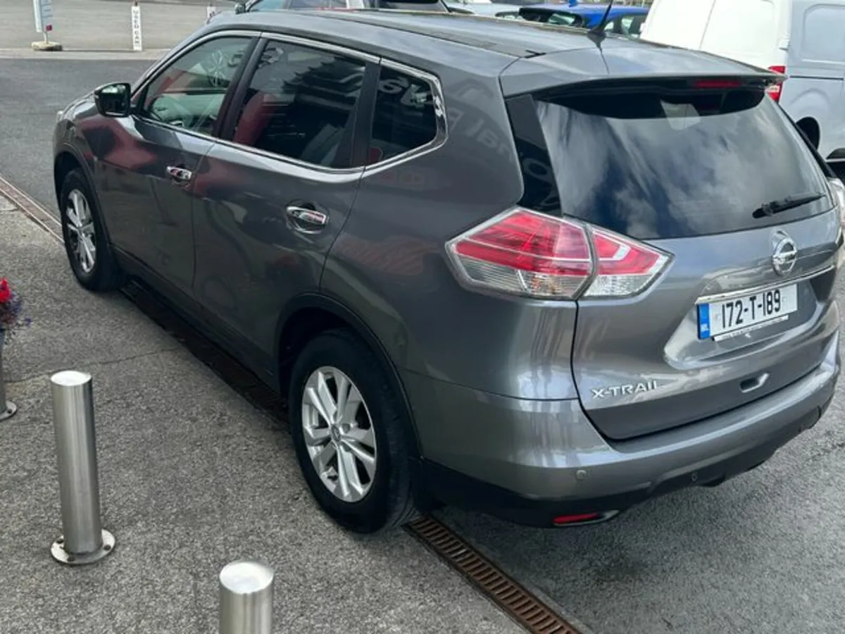 Nissan X-Trail 1.6 SV CVT 7 Seat E6 4DR Auto - Image 2