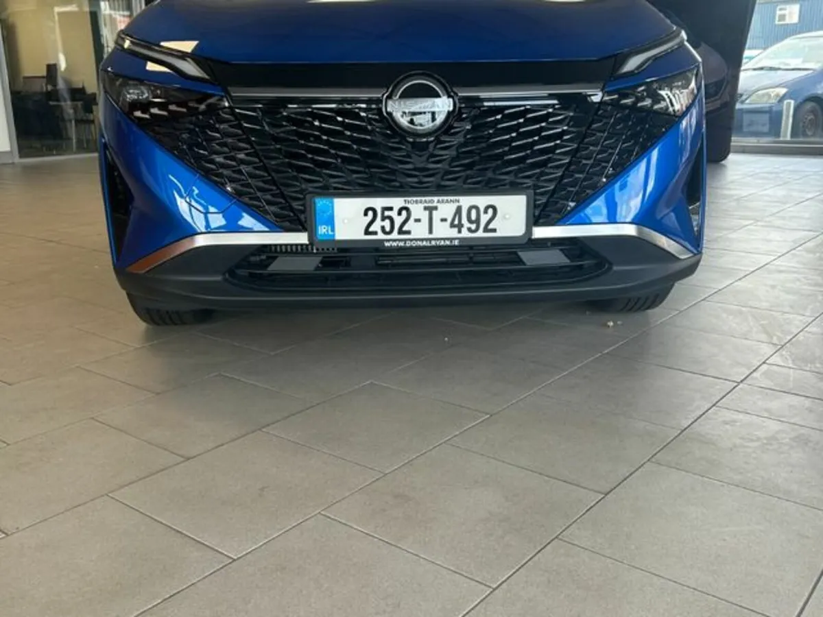 Nissan Qashqai 1 3 Mhev SV MY24 04DR - Image 4