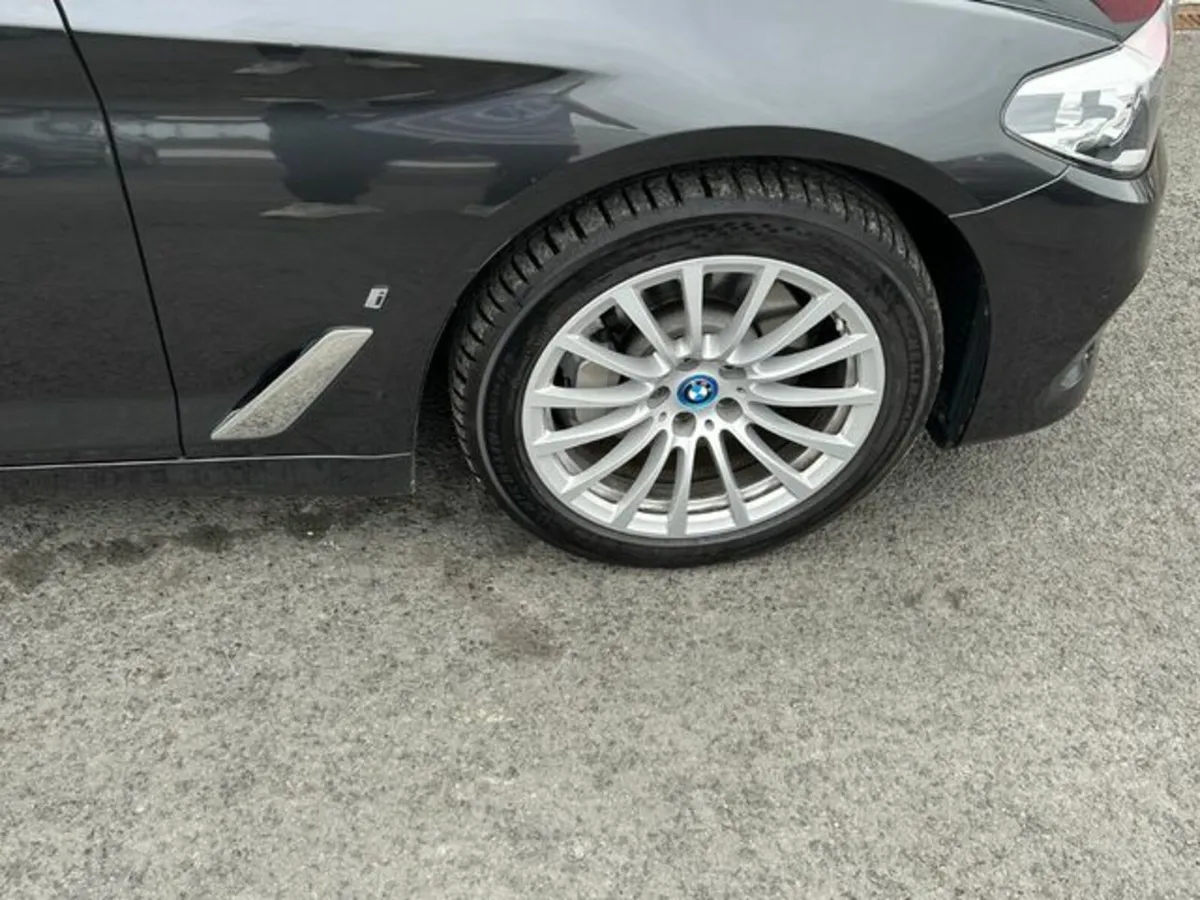 BMW 5-Series 530E SE 4DR AUTO - Image 4