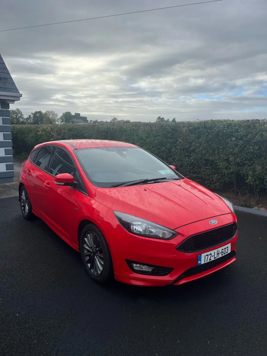 2017 Ford Focus ST Line - Image 1