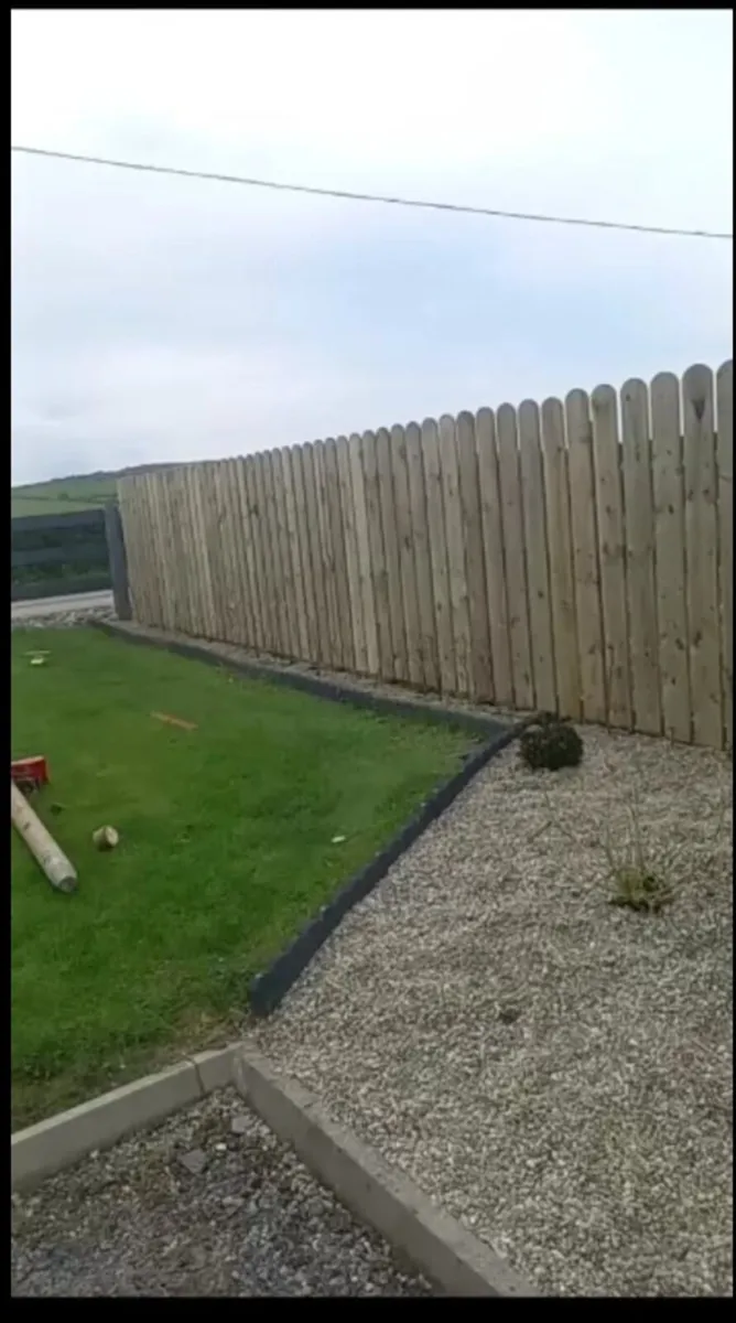 Fencing contactor - Image 3