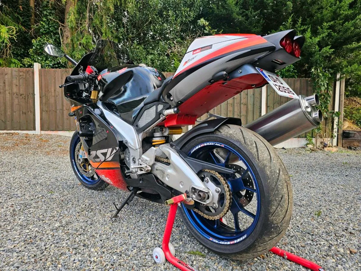 Aprilia Rsv Mille R - Image 2