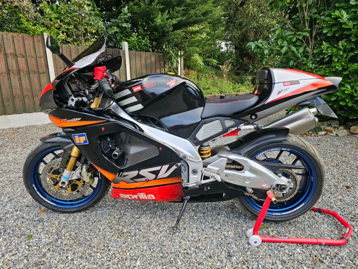 Aprilia Rsv Mille R - Image 3