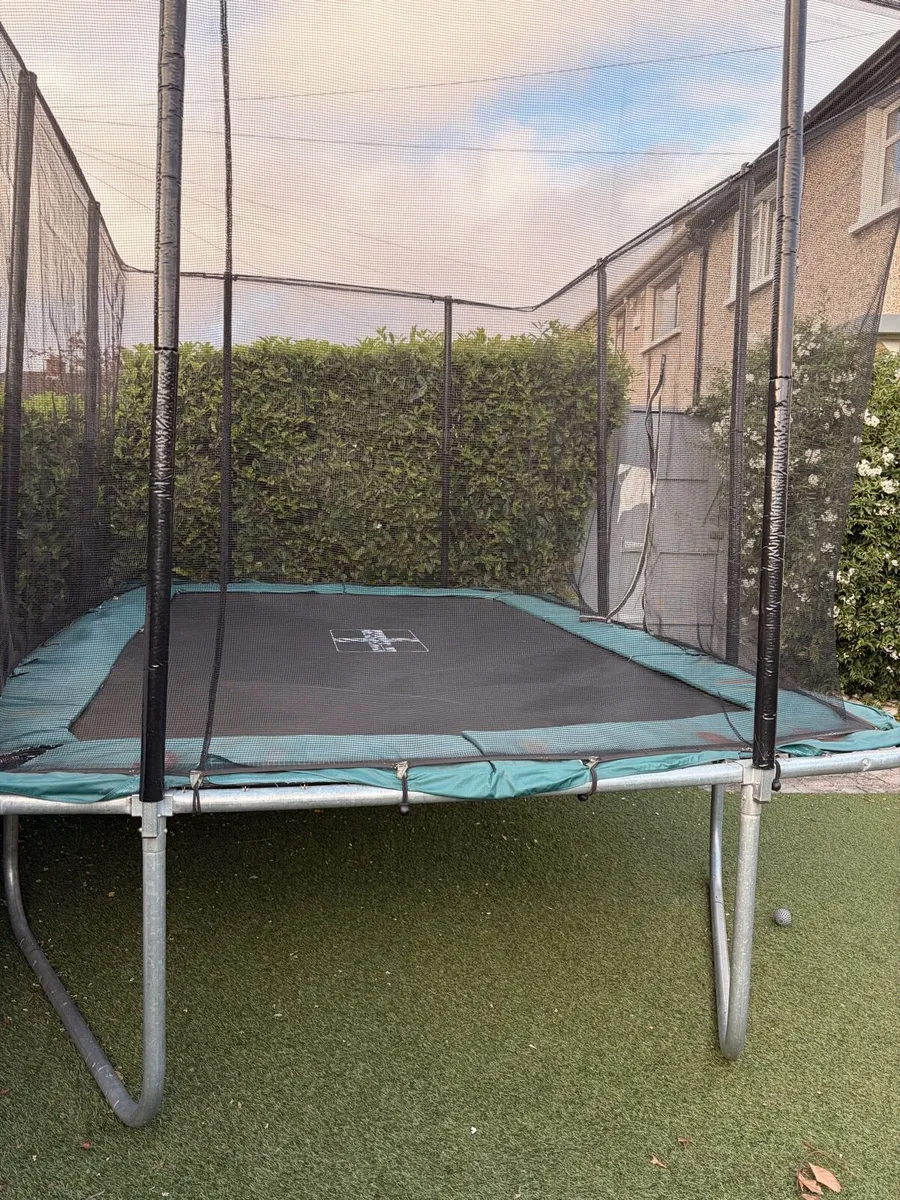 Trampoline