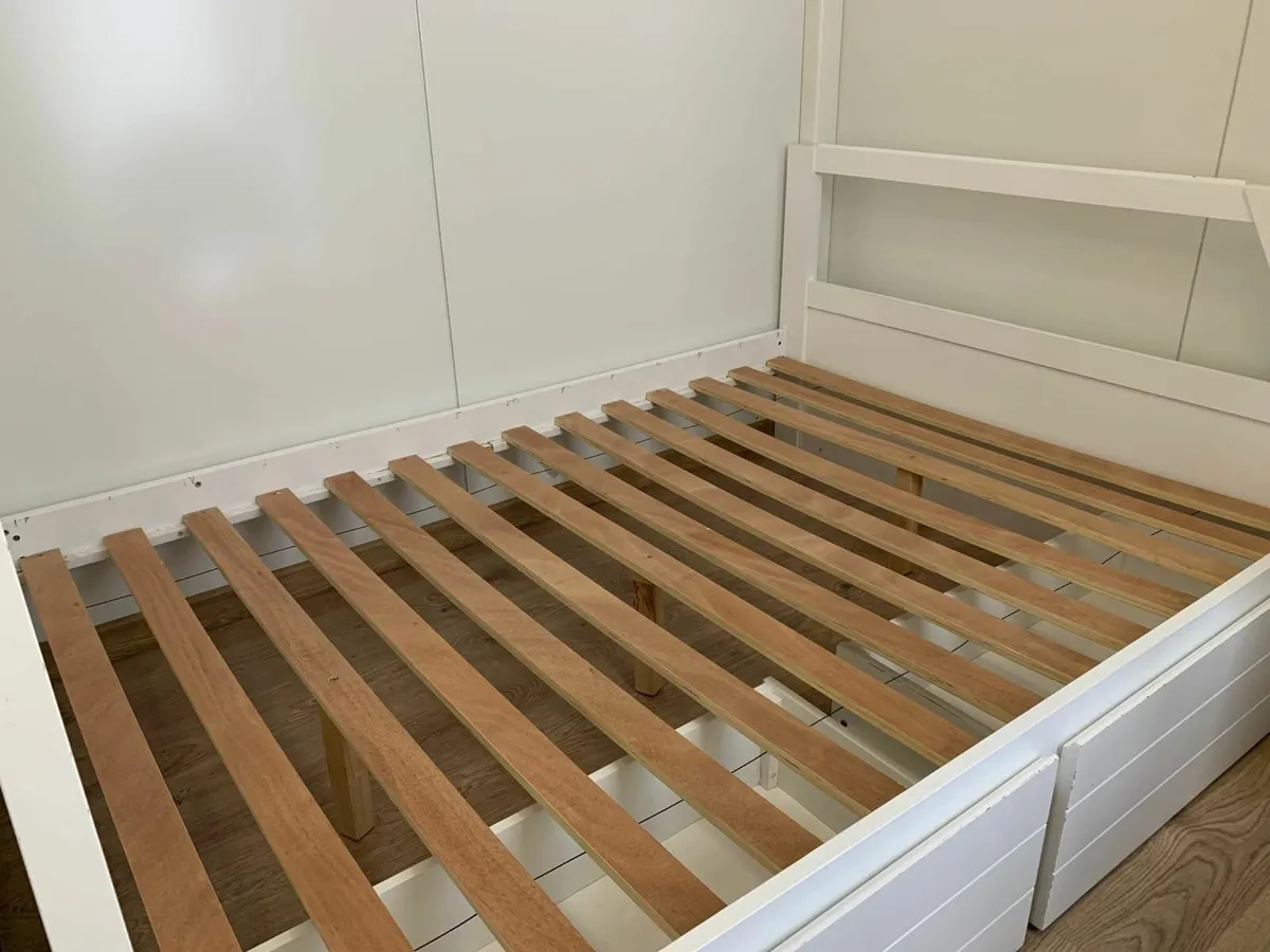 Double bed - Image 3