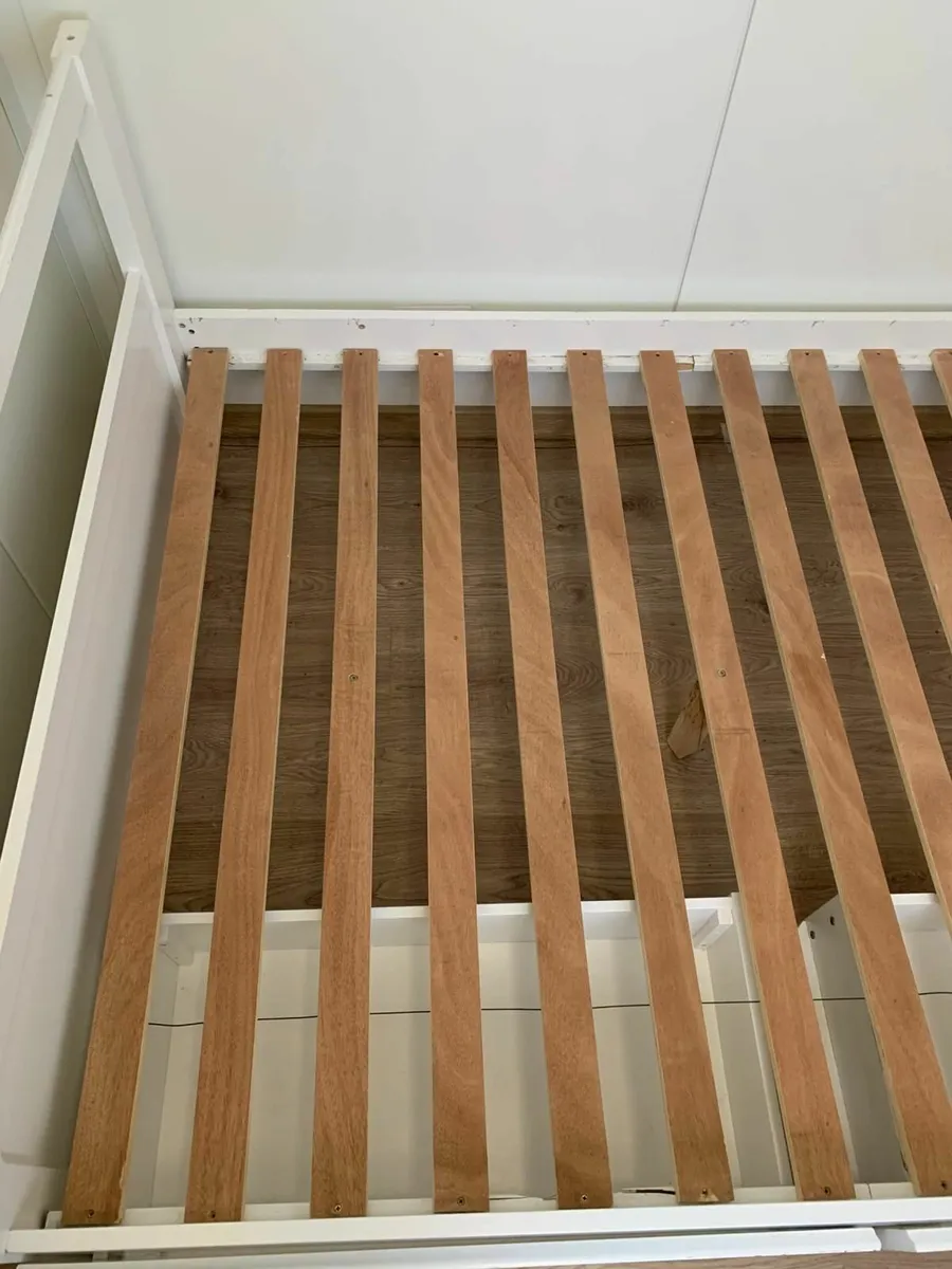 Double bed - Image 4
