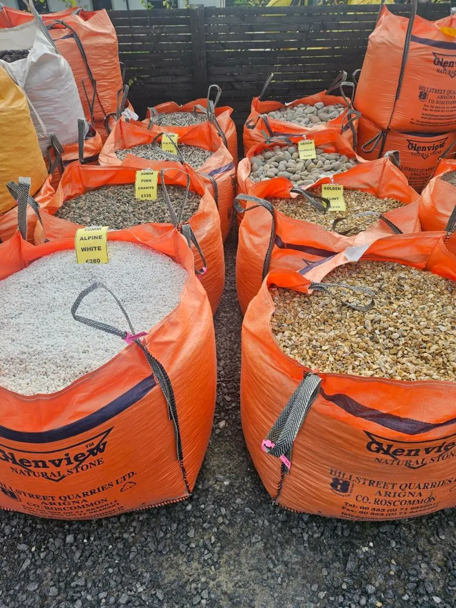 Sand and gravel - Image 3