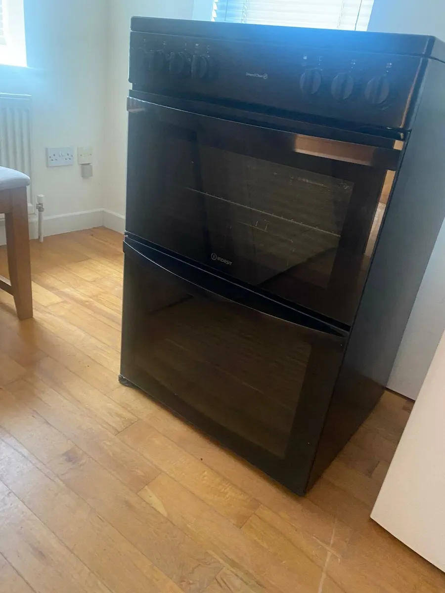 Indesit cooker - Image 2