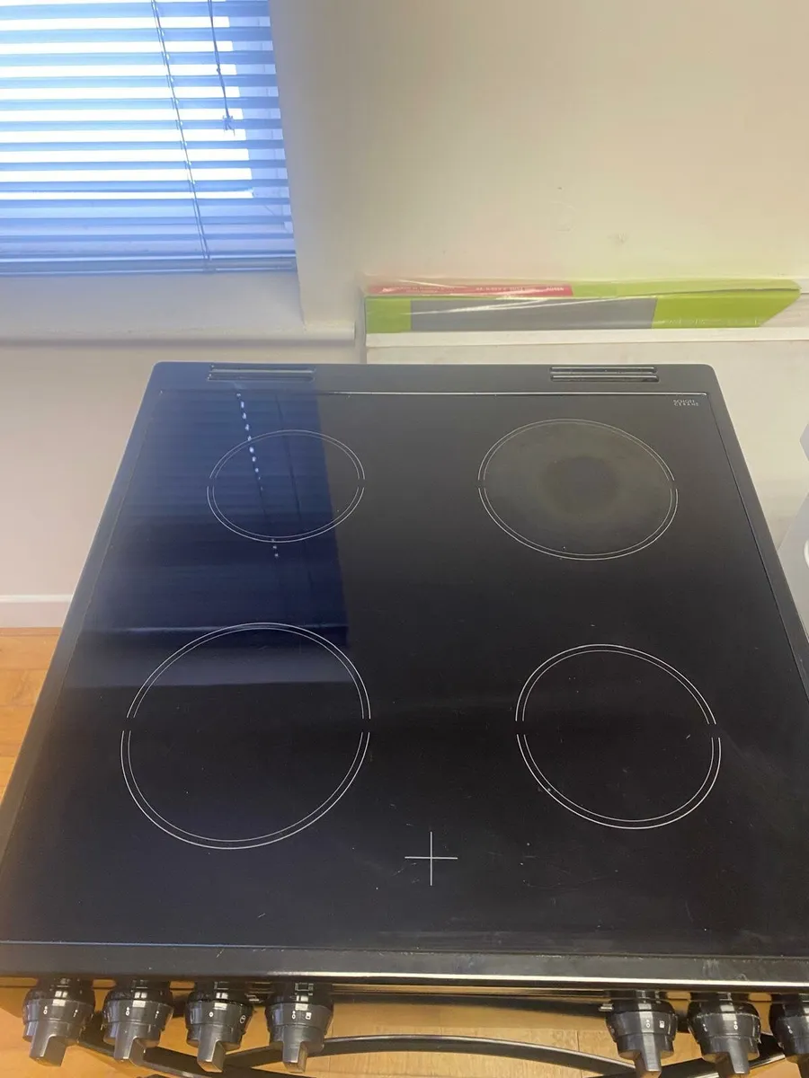 Indesit cooker - Image 3