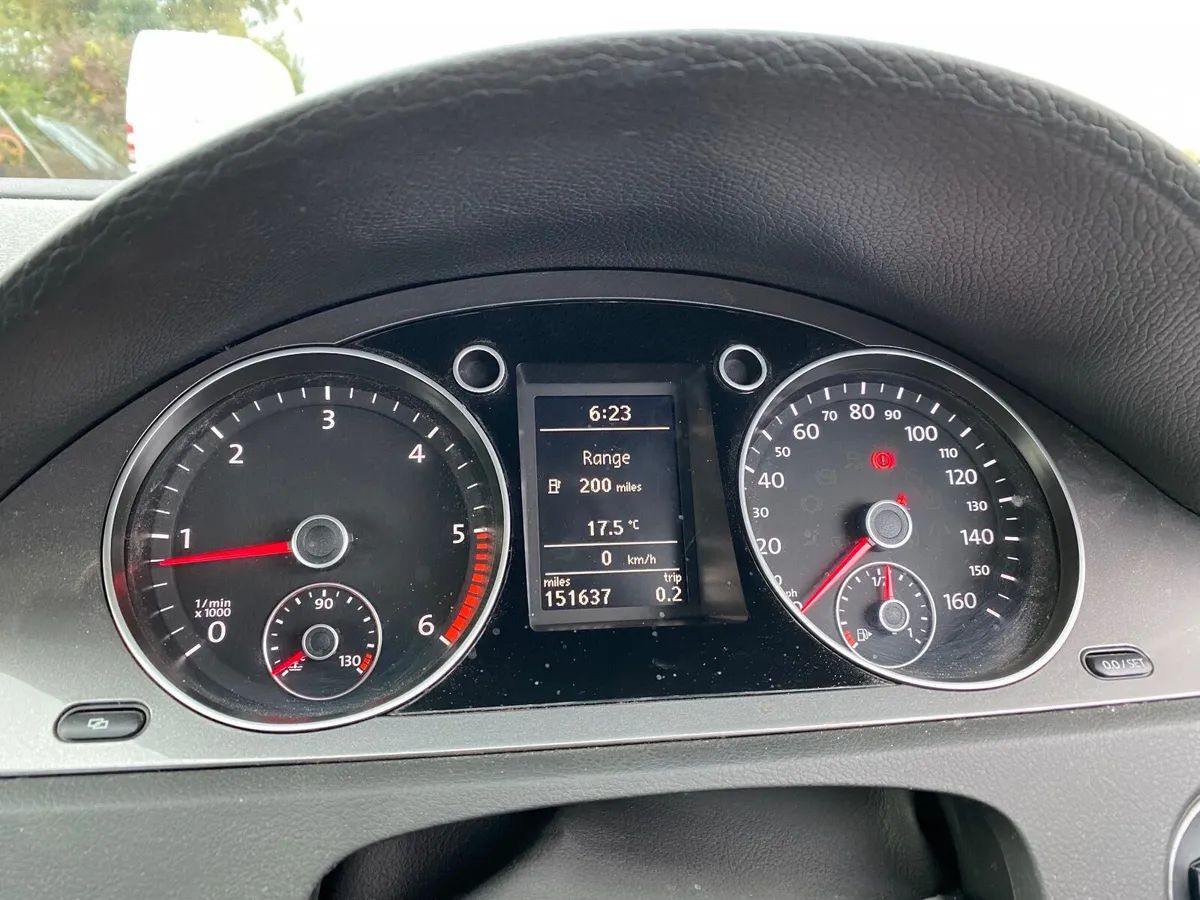 Volkswagen Passat 2010 2L 2 Litre Diesel - Image 2