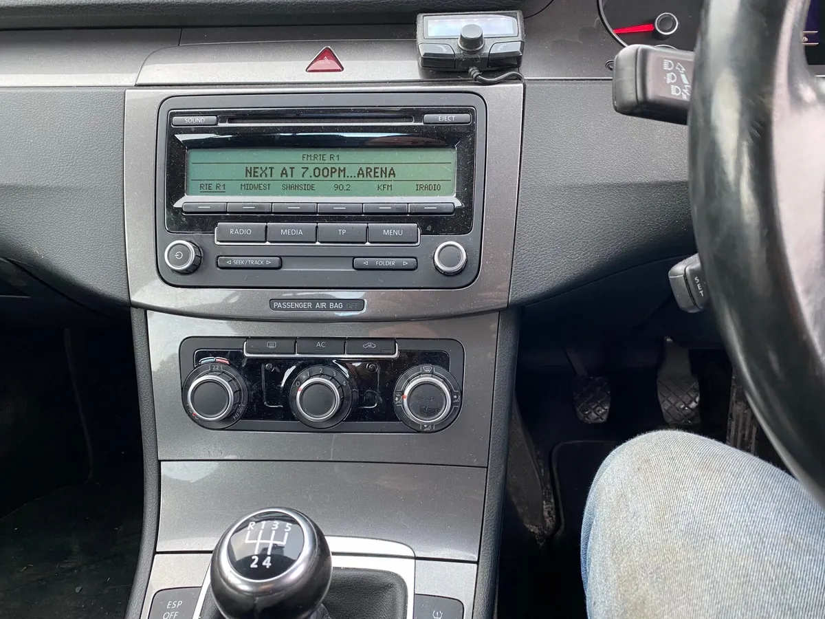 Volkswagen Passat 2010 2L 2 Litre Diesel - Image 3