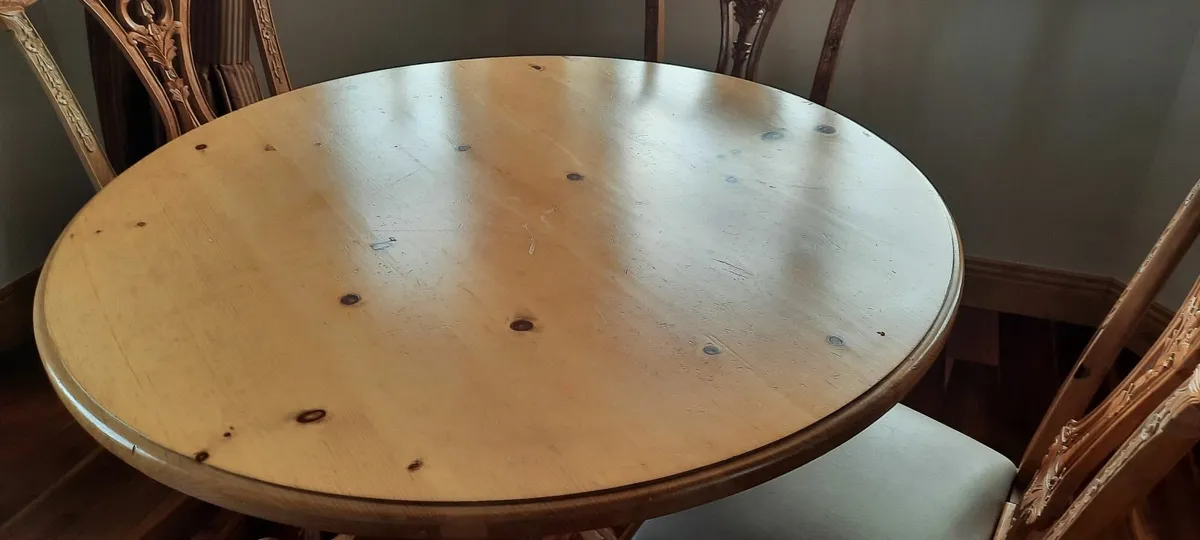 Dining Table & Chairs - Image 4