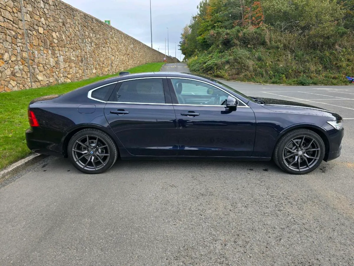 2017 VOLVO S90 D4 MOM GT AUTO GREAT SPEC 👀 - Image 4
