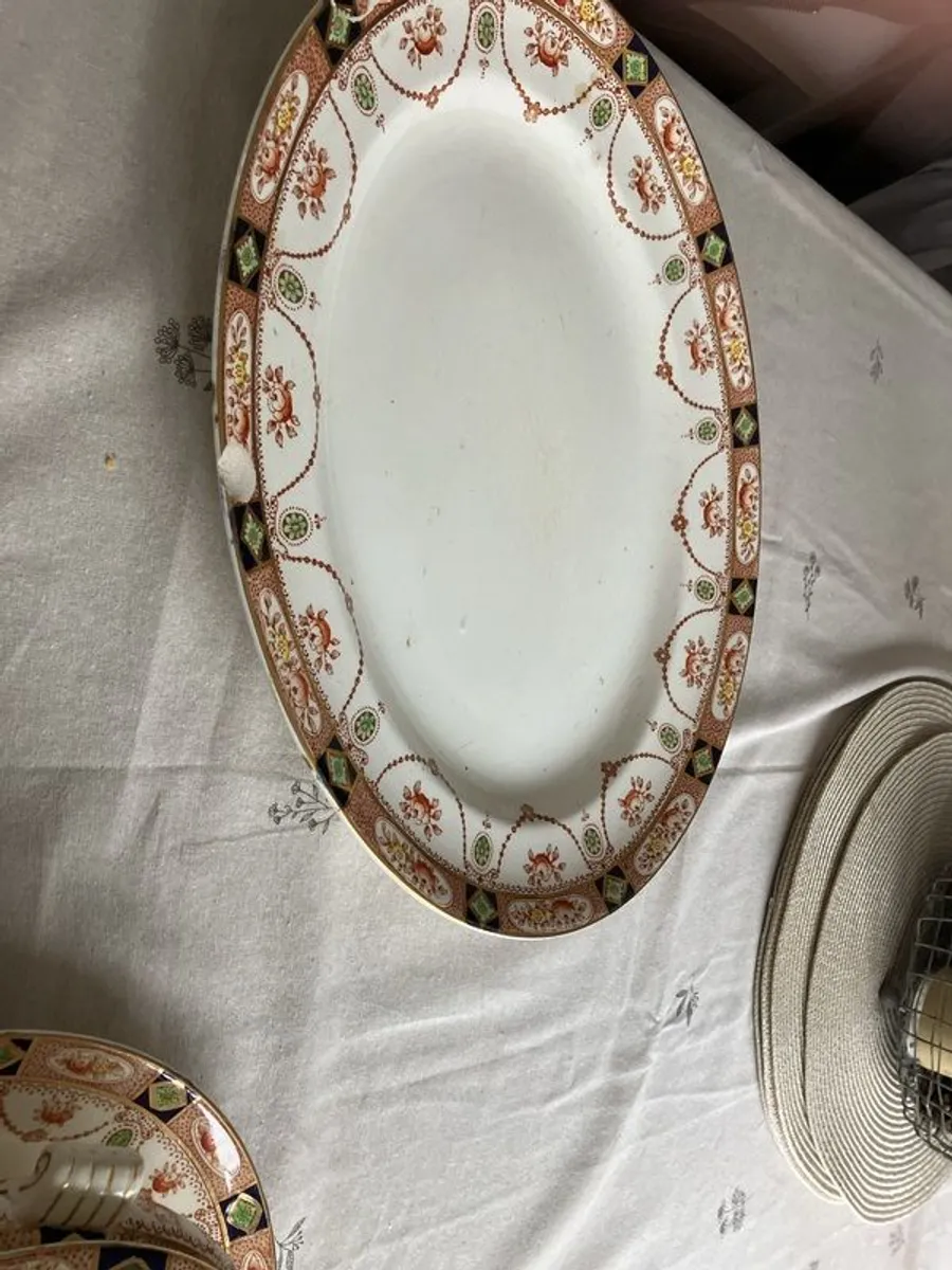 ARKLOW 812 EIRE tableware. MEAT PLATTER, 2 perfect vegetable dishes with lids and under plates. I teacup. - Image 4