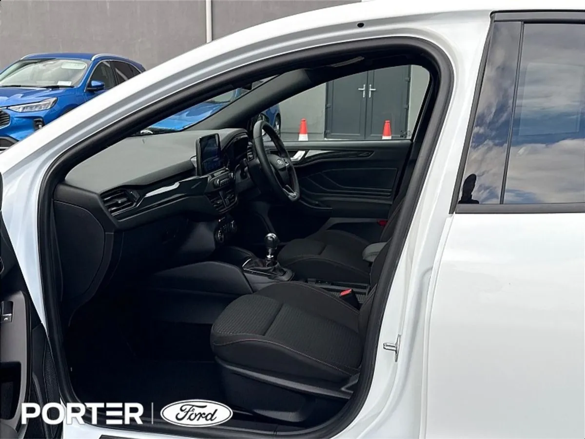 Ford Focus 1.5 Tdci 120PS St-line - Image 4