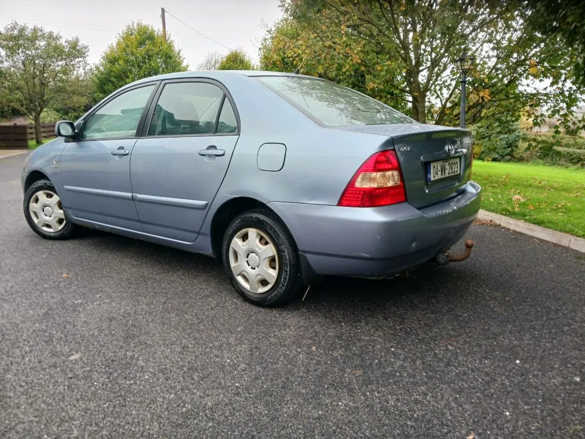 Toyota corolla - Image 2