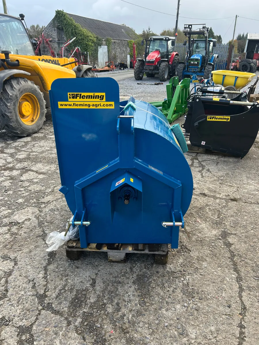 New Fleming Mini Muck Spreader - Image 3