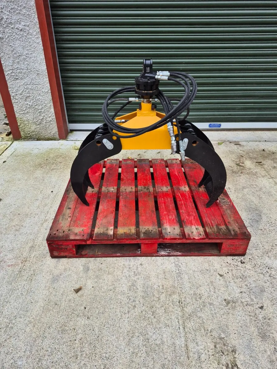Log grab rotating - Image 1