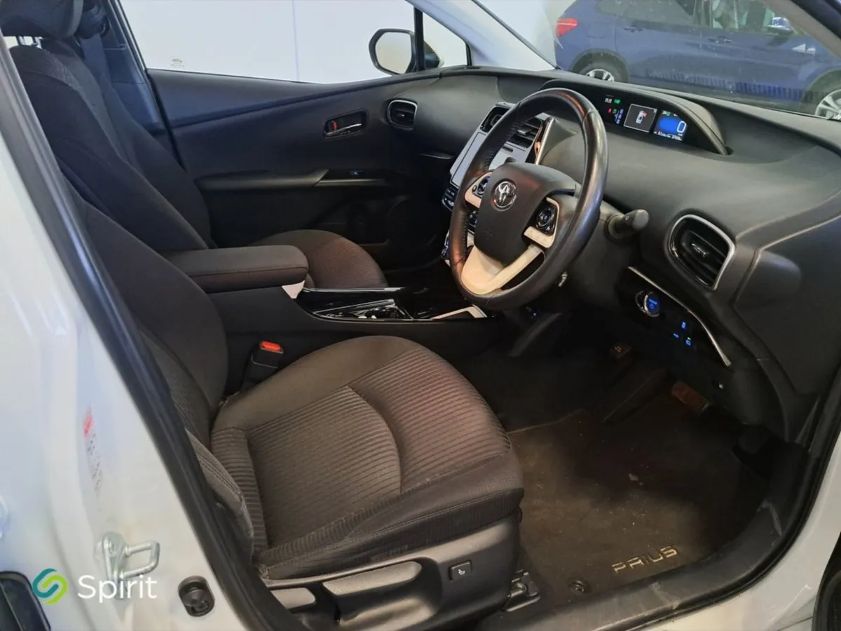 Toyota Prius 1.8 Hybrid Luxury irish Car call Joh - Image 4